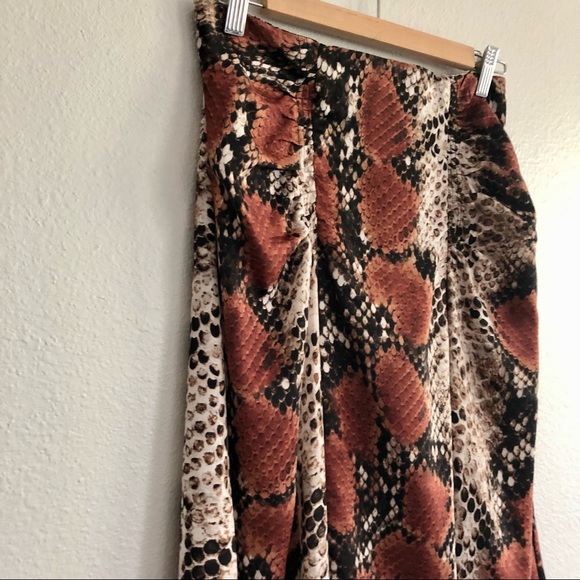 [NWT] MNG Animal Print Midi Skirt w Ruched Waist & Side Slit Size S - Picture 12 of 15